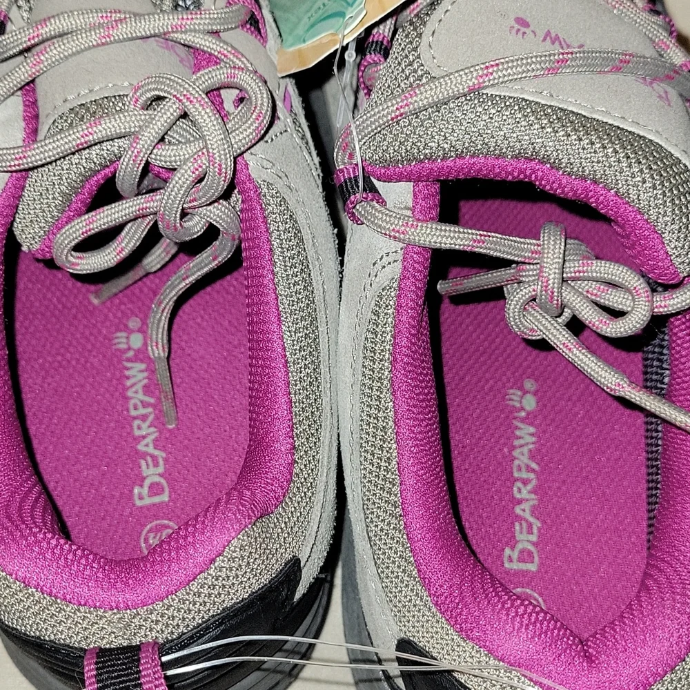 BEARPAW Women's Hiking Boots - Picture 4 of 8
